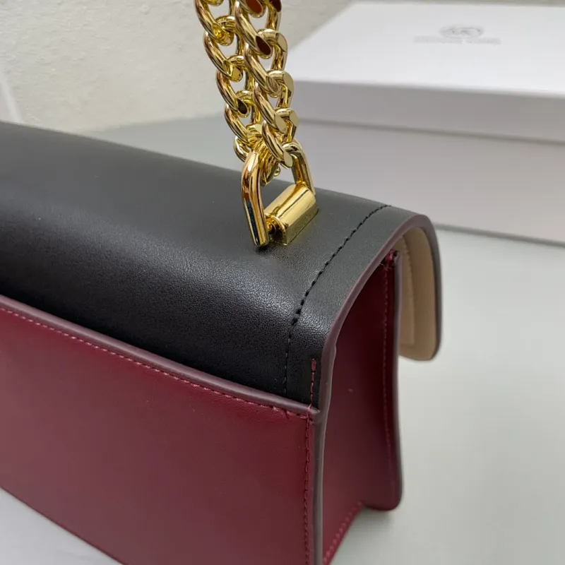 All categories Official website "Brand Women's Bags" Women's Bags 💙 MK replica MK, fine imitation MK bag, MK shoulder bag, 2023 official latest version MK cowhide crossbody bag, bag factory, original material, size: 23-16-8CM